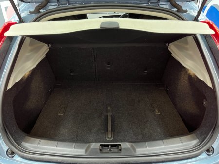 2014 Volvo V40 €10950 2014 VOLVO V40 T4 SE 1.6 AUTOMATIC / CRUISE CONTROL / REVERSE CAMERA / ELECTRIC MEMORY & HEATED SEATS €10,950 thumbnail