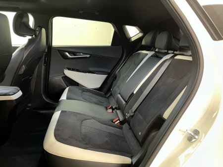 2024 Kia EV6 - thumbnail 8
