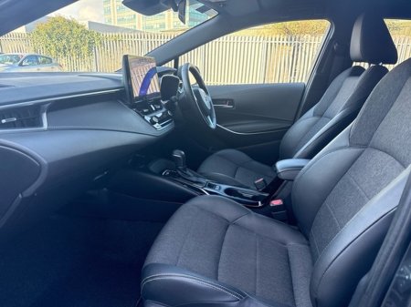 2025 Toyota Corolla - thumbnail 6