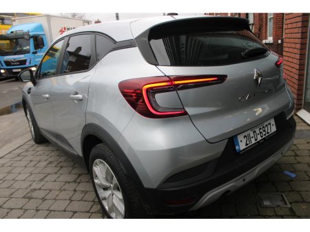 2021 Renault Captur 1.5 DCI PLAY COMMERCIAL 95 €8,902 thumbnail