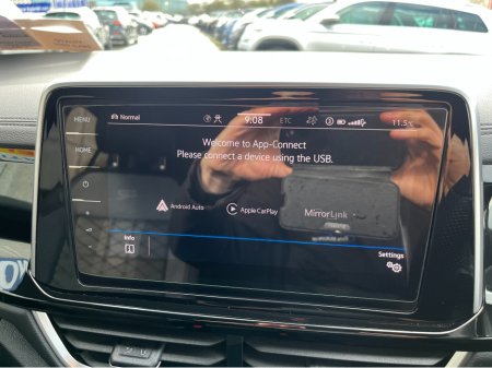 2023 Volkswagen T-Roc - thumbnail 23