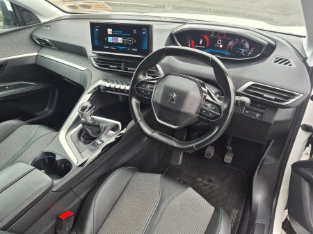 2021 Peugeot 5008 - thumbnail 8