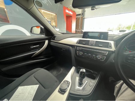 2015 BMW 1 Series - thumbnail 14