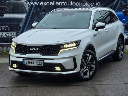 2022 Kia Sorento - view 3