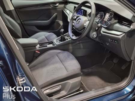 2024 Skoda Octavia OCTAVIA AMB 2.0TDI 115HP thumbnail