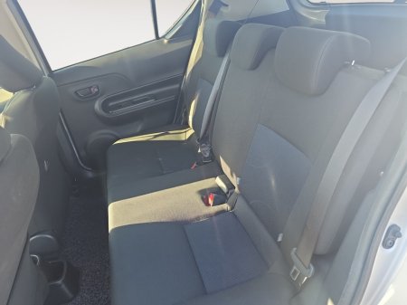 2020 Toyota Aqua - thumbnail 13