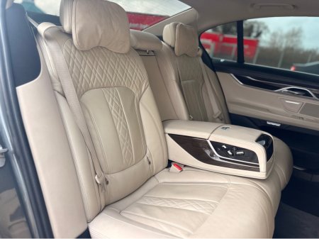 2016 BMW 7 Series X DRIVE 3.0 AUTO *FULL SERVICE HISTORY* €24,995 thumbnail