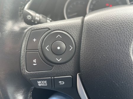 2013 Toyota Auris - thumbnail 18