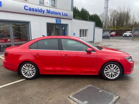 2017 Volkswagen Jetta - thumbnail 10