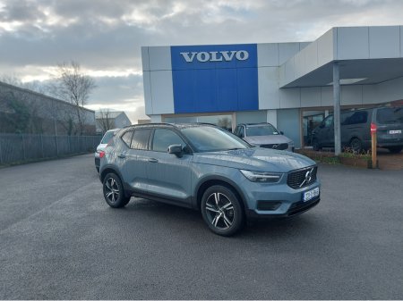 2023 Volvo XC40 T2 P R-DESIGN MAN 5DR
