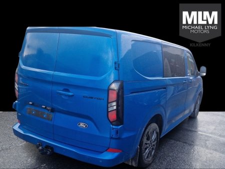 2026 Ford Transit Custom Kombi Limited L1 2.5 PHEV thumbnail
