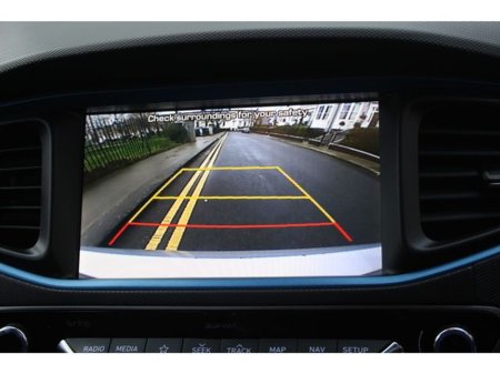 2018 Hyundai Ioniq PREMIUM SE Plug In hybrid €15,950 thumbnail