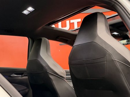 2021 Volkswagen Golf - thumbnail 28