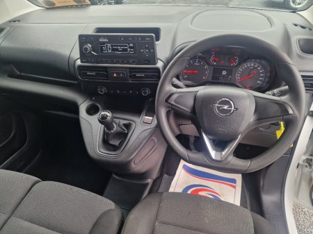 2021 Opel Combo - thumbnail 5