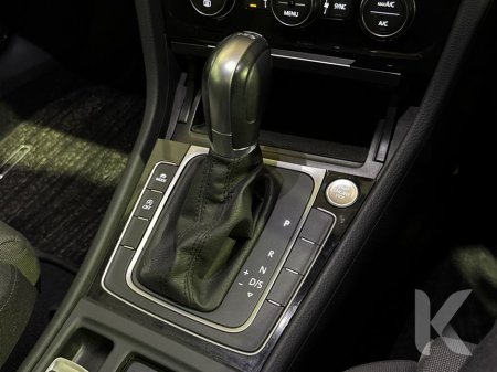 2018 Volkswagen Golf - thumbnail 14