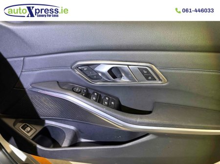 2021 BMW 3 Series - thumbnail 11