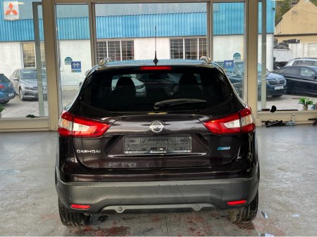 2016 Nissan Qashqai - thumbnail 5