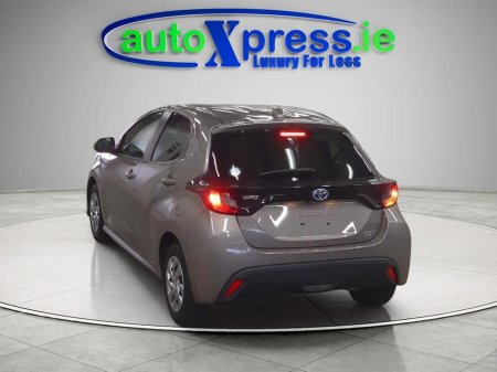 2021 Toyota Yaris - thumbnail 7