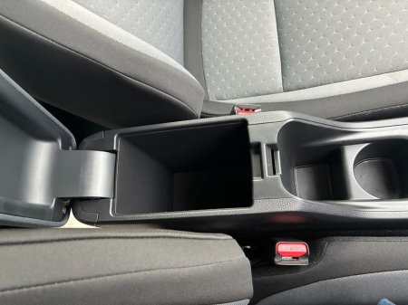 2025 Honda Jazz Petrol, Hybrid eHEV, Automatic , Elegance Model €30,995 thumbnail