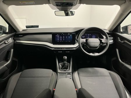 2025 Skoda Octavia Selection 2.0TDI 115BHP - Reversing Camera - Climate Control - Cruise Control - Apple CarPlay/Android Auto - Auto Lights/Wipers €33,950