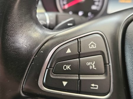 2016 Mercedes-Benz C Class - thumbnail 9