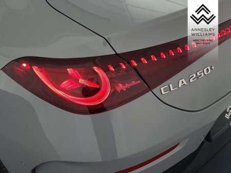 2025 Mercedes-Benz CLA Class - thumbnail 9