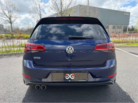 2017 Volkswagen Golf - thumbnail 4