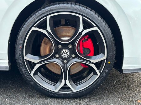 2025 Volkswagen Golf GTE TSI MK 8.5 LONGER RANGE €41,995 thumbnail