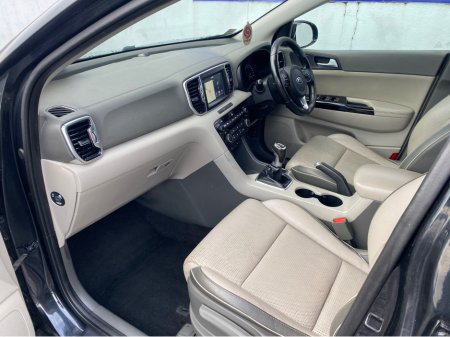 2018 Kia Sportage 1.7CRDI  PLATINUM 5DR MANUAL  115BHP ( 181 ) €13,800 thumbnail