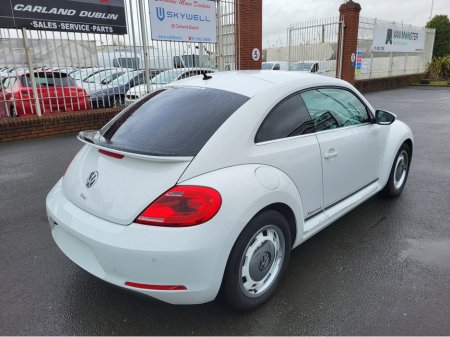 2014 Volkswagen Beetle - thumbnail 3