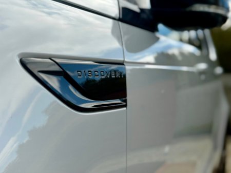 2021 Land Rover Discovery - thumbnail 9