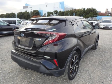 2018 Toyota C-HR - thumbnail 8