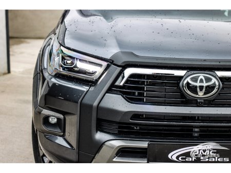 2026 Toyota Hilux - thumbnail 5