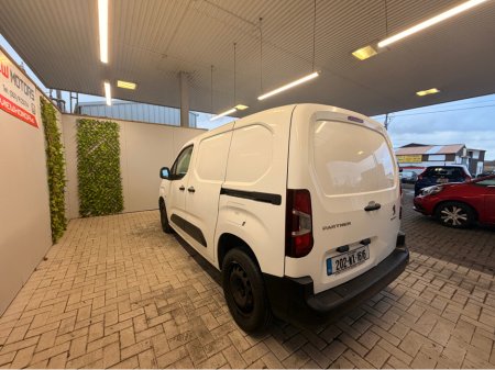 2020 Peugeot Partner PROFESSIONAL L1 BHDI thumbnail