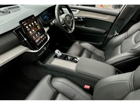 2025 Volvo XC90 - thumbnail 7