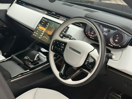 2024 Land Rover Range Rover Sport DYNAMIC P460E €112,990 thumbnail