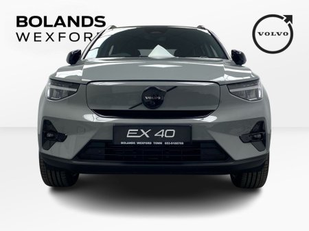 2026 Volvo EX40 - thumbnail 5