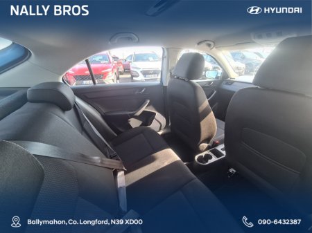 2014 Skoda Rapid - thumbnail 7