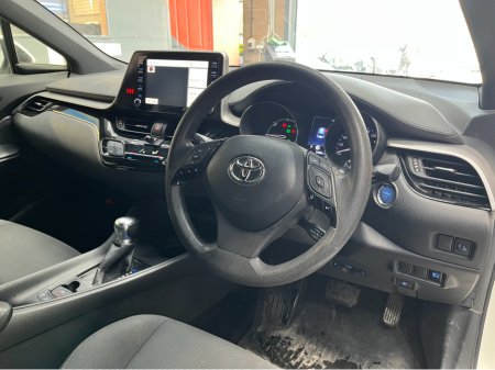 2020 Toyota C-HR - thumbnail 9