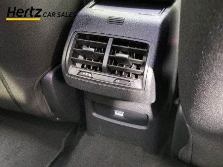 2023 Citroen C4 - thumbnail 18