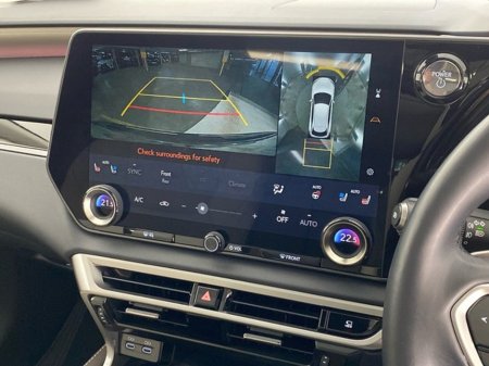 2025 Lexus RX 450h+ Luxury €85,950 thumbnail