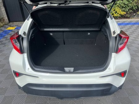 2019 Toyota C-HR - thumbnail 13