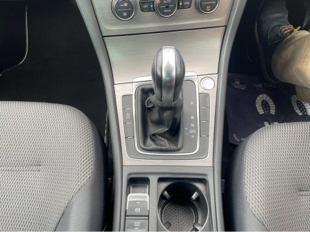 2017 Volkswagen Golf - thumbnail 18