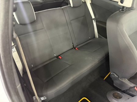 2012 Renault Clio - thumbnail 20