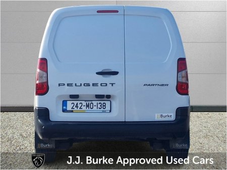 2024 Peugeot Partner PARTNER PRO PLUS 1.5 HDI 100 1 €22,950 thumbnail