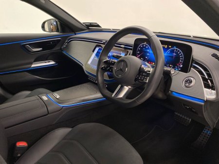 2025 Mercedes-Benz E Class - thumbnail 9