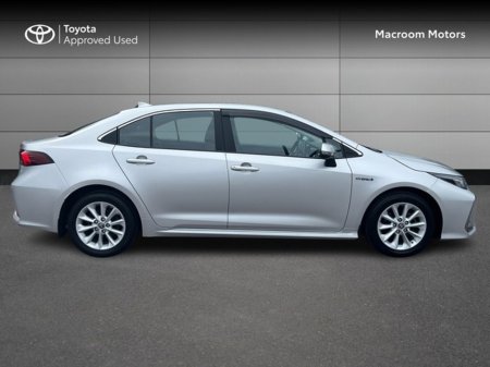 2022 Toyota Corolla - photo 3