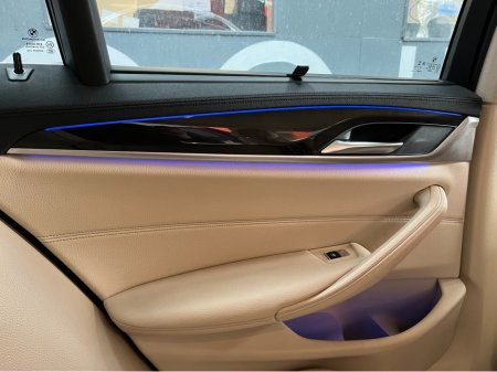 2017 BMW 5 Series - thumbnail 17