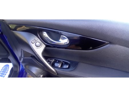 2015 Nissan Qashqai - thumbnail 11