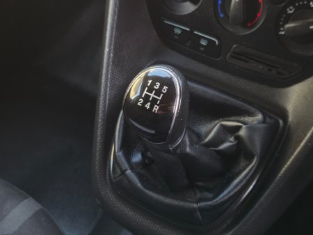 2016 Ford Transit Connect - view 3